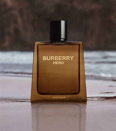 collo intero burberry|burberry hero fragrance.